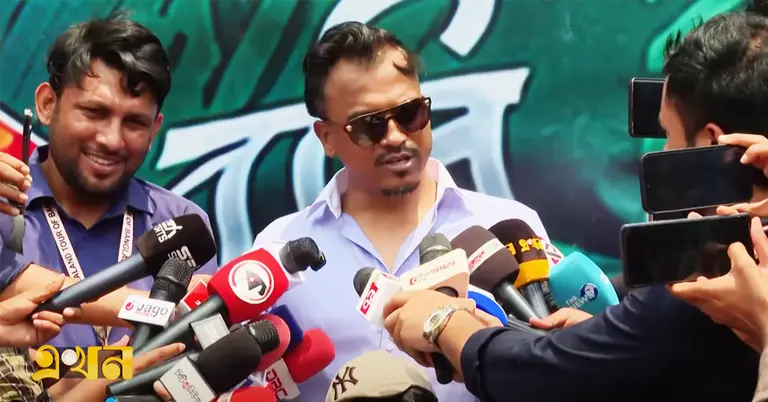 সাংবাদিকদের সঙ্গে কথা বলেছেন রুবেল হোসেন